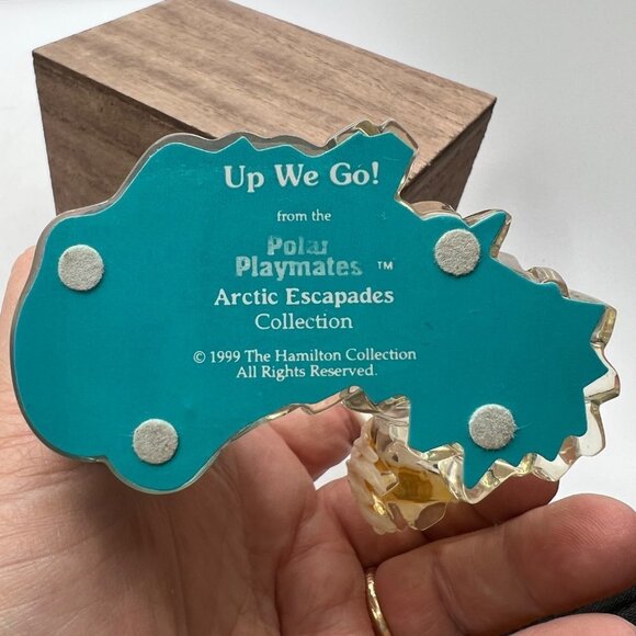 Up We Go! "Arctic Escapades" Hamilton Collection Polar Playmate EUC - Picture 8 of 10